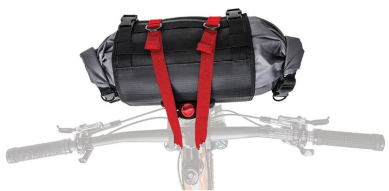 Blackburn_OUTPOST-Handlebar-Roll-&-Drybag_7099764_a.jpg